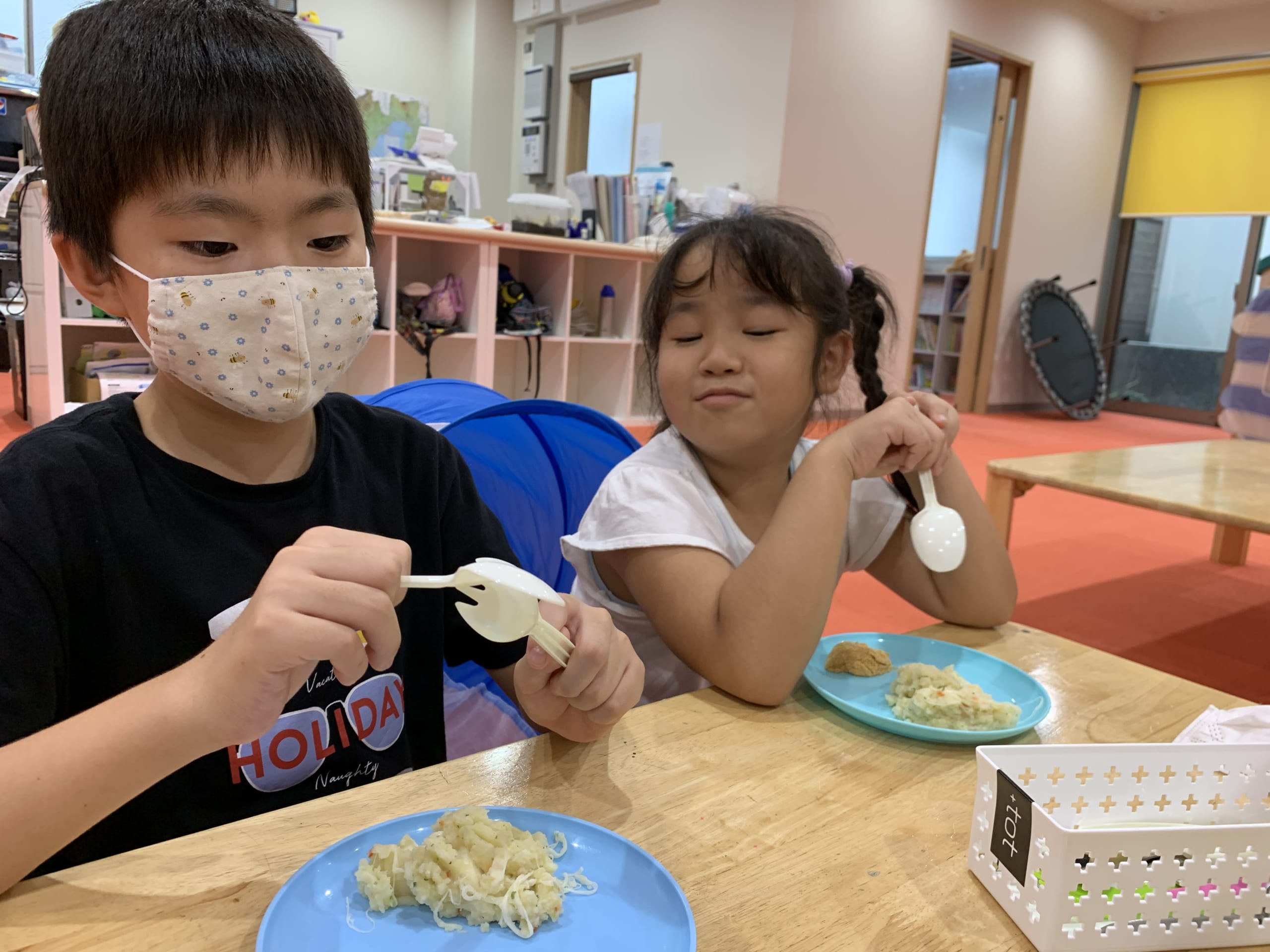 A5DDEF85-A08B-4C95-9847-119DDCDD0213