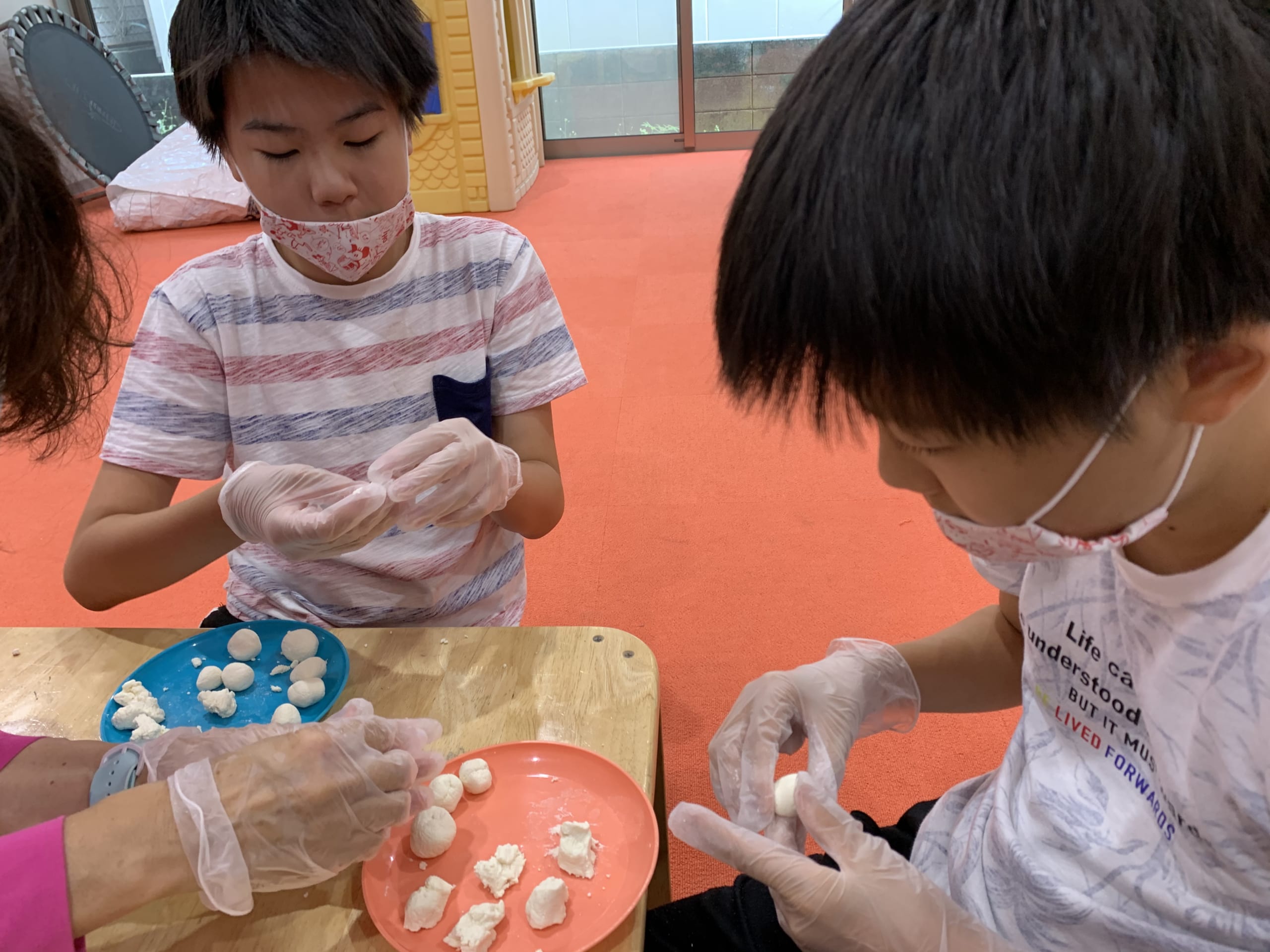 B5529F1D-5E89-45BE-A19C-C09B69D04DE4